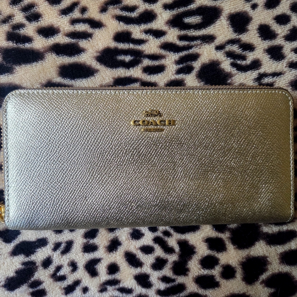 Coach Slim Accordion Zip Wallet in Metallic Gold (NWOT)